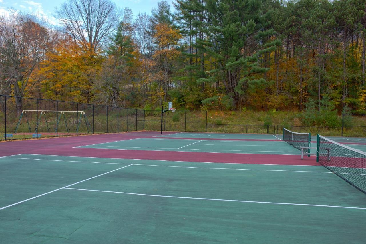 Holiday Inn Club Vacations Mount Ascutney Resort Brownsville Esterno foto